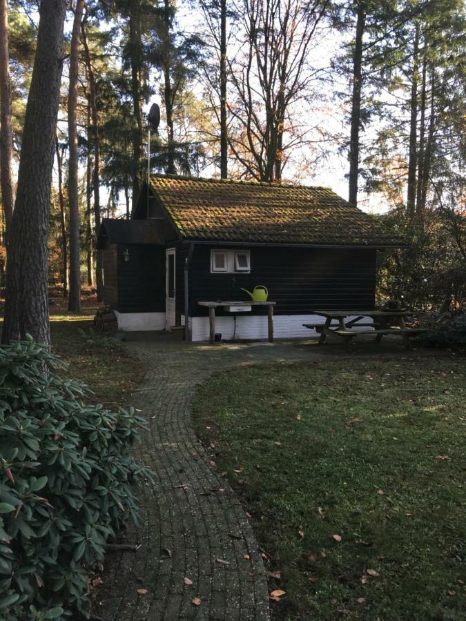 Kleine Huisje Op De Veluwe Otterlo Exteriör bild
